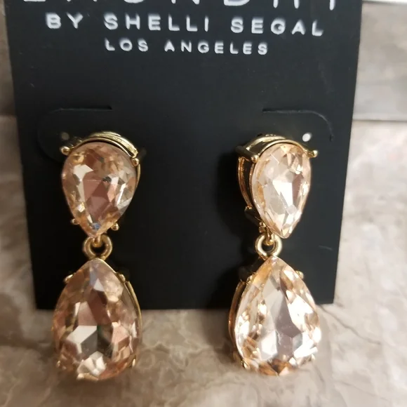 🆕️⬇️Laundry by Shelli Segal Rose Gold-Tone Crystal Teardrop Earrings - Picture 2 of 6